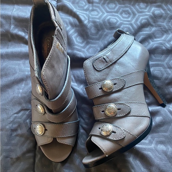 Coach leather Brandie Heel - Picture 4 of 8